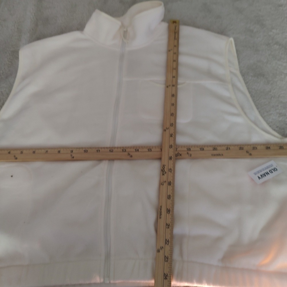 Old Navy‎ Fleece Vest Women XL Cream NEW Full Zip Sleeveless Jacket Pocket